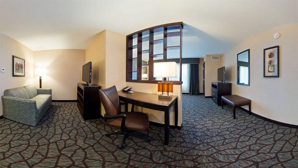 Holiday Inn Express Hotel & Suites Butte By Ihg Exterior photo