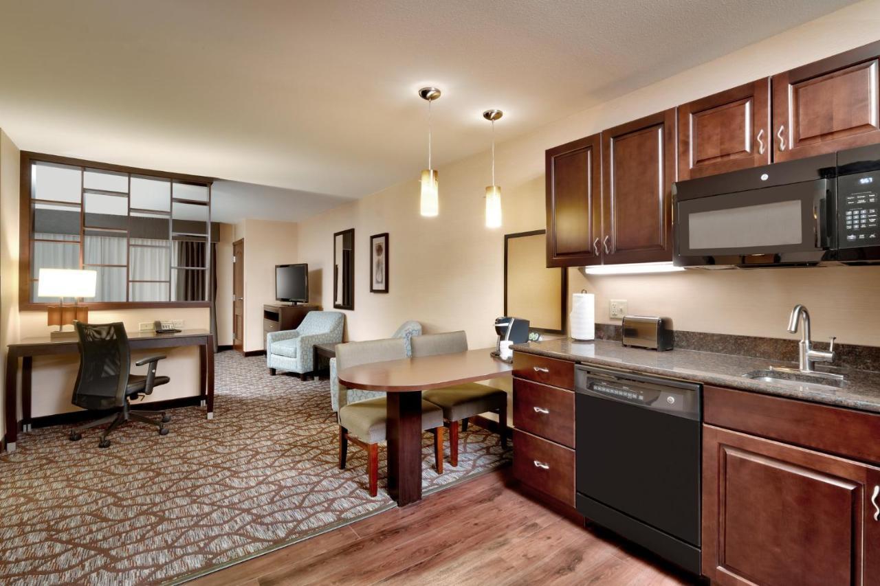 Holiday Inn Express Hotel & Suites Butte By Ihg Exterior photo